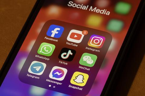 social media facebook youtube instagram whatsapp tiktok wechat telegram messenger snapchat phone
