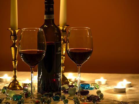 alcohol-bottle-candlelight-95960_0001