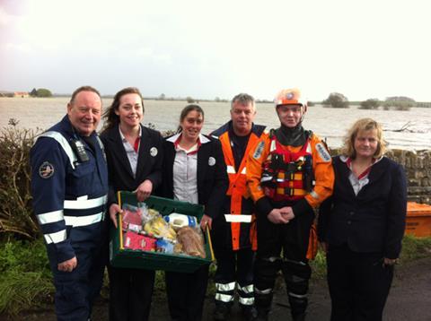 Mulcheney deliveries in the floods