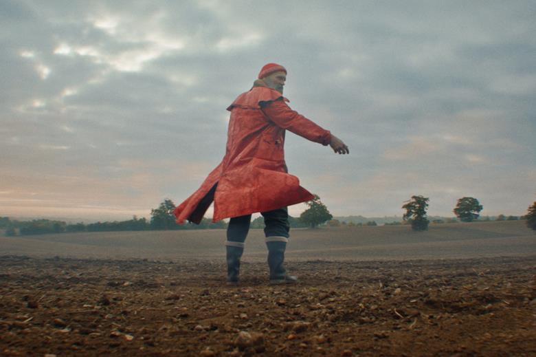 Morrisons pays tribute to key workers with ‘Farmer Christmas’ festive